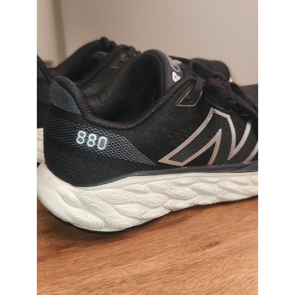 New Balance Fresh Foam X 880v14 running shoe. US Size Women's 5 and Men's 3.5